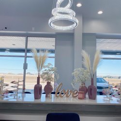 Palladium nail bar & lash