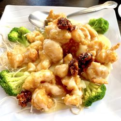 Mandarin Garden - Honey walnut shrimp