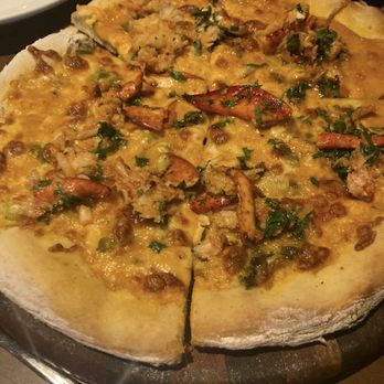 Pinstripes - Legendary Lobster - New American Near Me - Chicago, Illinois