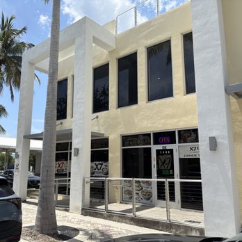 X7 Eatery - Exterior view, entrance on Hillsboro Boulevard. Parking available in back. - Asian Fusion Near Me - Deerfield Beach, Florida X7 Eatery - Exterior view, entrance on Hillsboro Boulevard. Parking available in back. - Asian Fusion Near Me - Deerfield Beach, Florida