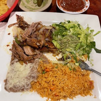 Mi Tierra Mexican Restaurant - Carnitas with rice and beans - Mexican Near Me - Marion, Iowa Mi Tierra Mexican Restaurant - Carnitas with rice and beans - Mexican Near Me - Marion, Iowa
