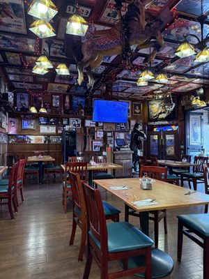 Azteca Restaurant & Lounge by null