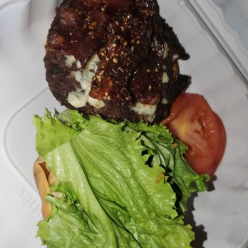 Finnegan's Pub - Average burger - American Near Me - Tucson, Arizona