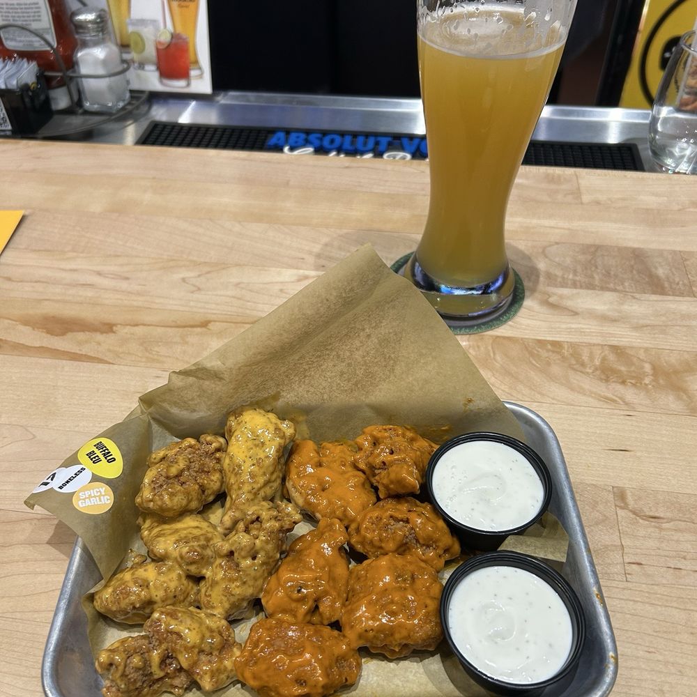 Buffalo Wild Wings - Sports Bars Near Me - Sherwood, Arkansas