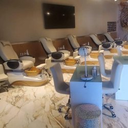 Nail Palace