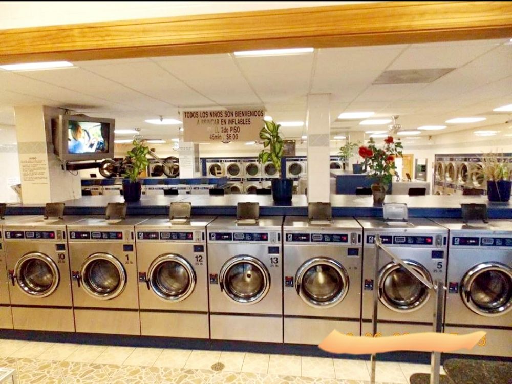 SILVER COIN WASH LAUNDROMAT Updated April 2024 720 Collins St