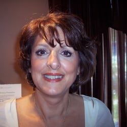 Didoria Medspa - Susan, is our receptionist as well as a certified microdermabrasion technician.