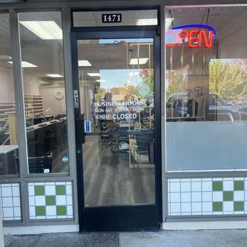 Nails 4U & Spa - Hours and front door - Nail Salons Near Me - San Jose, California Nails 4U & Spa - Hours and front door - Nail Salons Near Me - San Jose, California