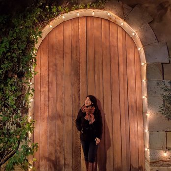 Beringer Vineyards - Cute aesthetics all around. - Wineries Near Me - St. Helena, California