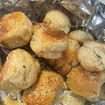 The Pizza Box - Best garlic knots EVER!!! - Pizza Near Me - Virginia Beach, Virginia