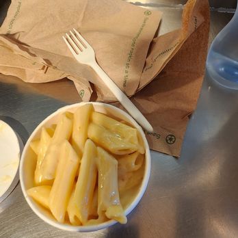 Beecher's Handmade Cheese - Mac n cheese a must - Cheese Shops Near Me - Seattle, Washington
