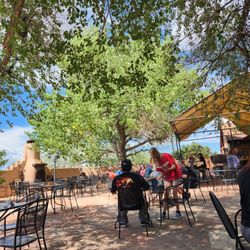 Beer Creek Brewing - Outside patio