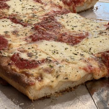 Pizzoco Pizza Parlor - Sicilian pizza - Pizza Near Me - Winchester, Virginia