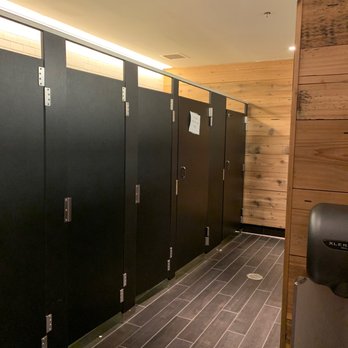 Guy Fieri's Smokehouse - Bathroom - Smokehouse Near Me - Norfolk, Virginia