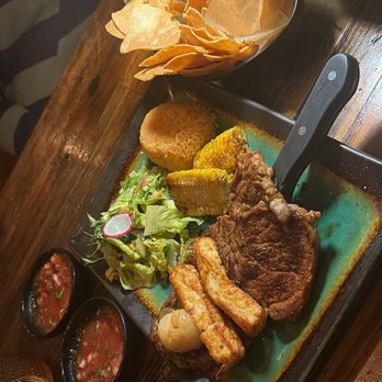 VIDA Cocina & Tequila - Carne Asada w. Black beans and rice - New Mexican Cuisine Near Me - Altamonte Springs, Florida VIDA Cocina & Tequila - Carne Asada w. Black beans and rice - New Mexican Cuisine Near Me - Altamonte Springs, Florida