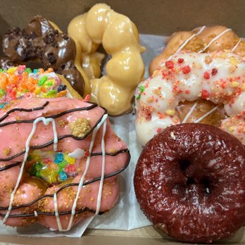Friendly Donuts - Donuts Near Me - Orange, California Friendly Donuts - Donuts Near Me - Orange, California