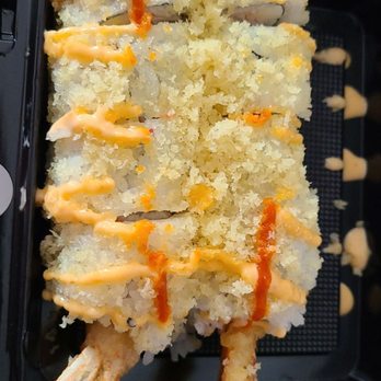 Suzushii Sushi & Grill - Uptown Roll - Sushi Bars Near Me - Mansfield, Texas