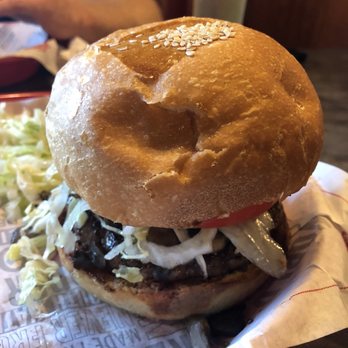 Fuddruckers - Kobe burger assembled - Burgers Near Me - Miami, Florida Fuddruckers - Kobe burger assembled - Burgers Near Me - Miami, Florida