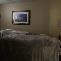 Essential-Kneads Massage & Bodywork - Couples massage