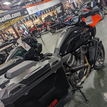 San Jose Harley-Davidson - Harley Davidson motorcycle - Motorcycle Gear Near Me - San Jose, California