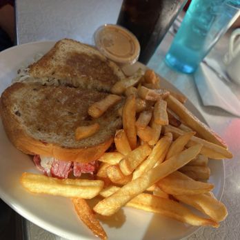 Park Restaurant - Rueben and fries!!! - Diners Near Me - Lincoln Park, Michigan Park Restaurant - Rueben and fries!!! - Diners Near Me - Lincoln Park, Michigan