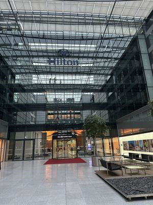 Hilton Garden Inn Frankfurt Airport by null