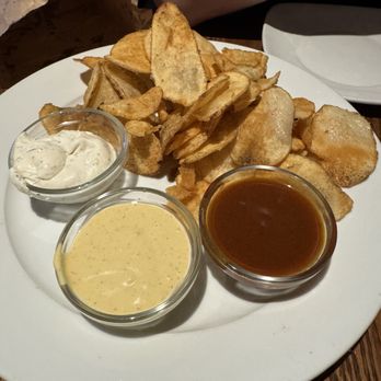 Elephant & Castle - Crisps & Dips - British Near Me - Seattle, Washington Elephant & Castle - Crisps & Dips - British Near Me - Seattle, Washington