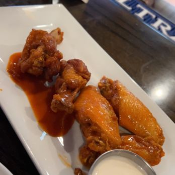 TJ's on Cedar - Happy hour buffalo wings - American Near Me - Newington, Connecticut TJ's on Cedar - Happy hour buffalo wings - American Near Me - Newington, Connecticut