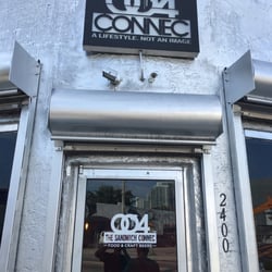 004 Connec - The unassuming entrance!
