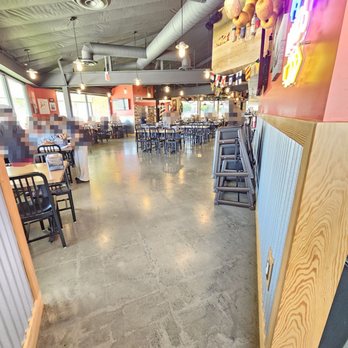 The Boiling Crab - Interior. 7/2/2026 - Cajun/Creole Near Me - Tustin, California The Boiling Crab - Interior. 7/2/2026 - Cajun/Creole Near Me - Tustin, California