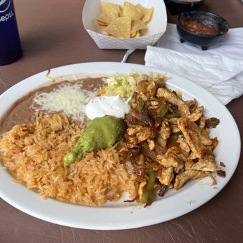 Mi Mexico - Chicken fajitas with corn tortillas - Mexican Near Me - Clive, Iowa Mi Mexico - Chicken fajitas with corn tortillas - Mexican Near Me - Clive, Iowa