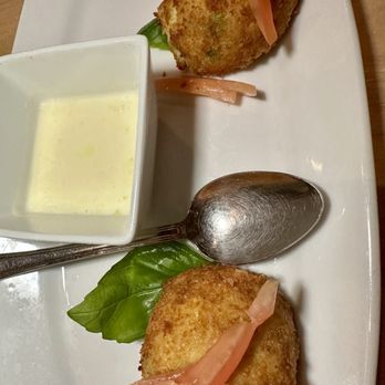 Cassariano Italian Eatery - Risotto balls - Italian Near Me - Venice, Florida Cassariano Italian Eatery - Risotto balls - Italian Near Me - Venice, Florida