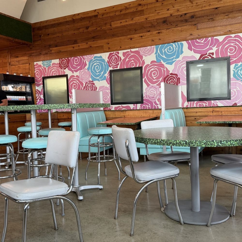 Fresh Kitchen - Seating - New American Near Me - Sarasota, Florida Fresh Kitchen - Seating - New American Near Me - Sarasota, Florida