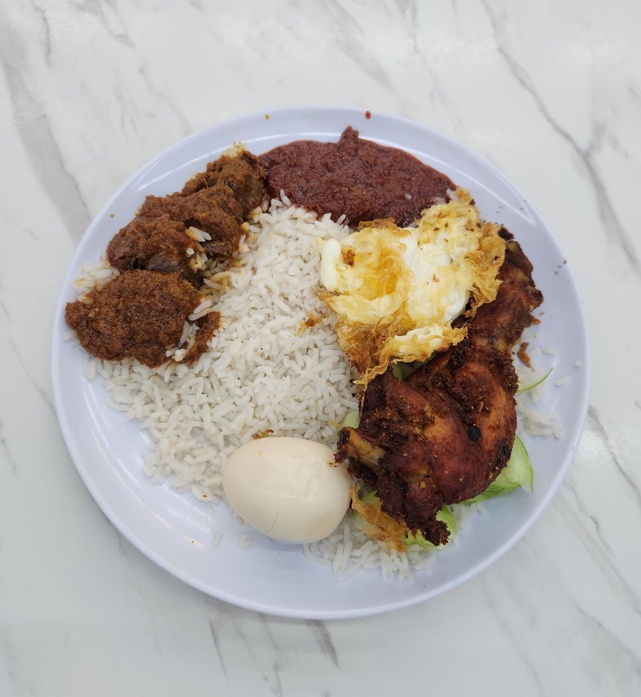 Nasi Lemak Mak Wanjor