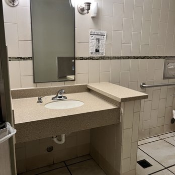 DSW Designer Shoe Warehouse - Restroom - Shoe Stores Near Me - Aurora, Colorado