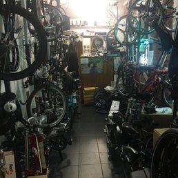 A small shop but AWESOME!!! A small shop but AWESOME!!!