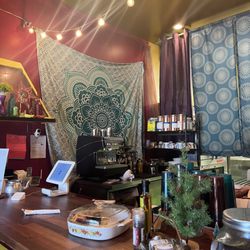 Chit Chaat - Interior