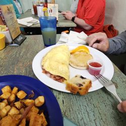 Bacon and cheese omelet
