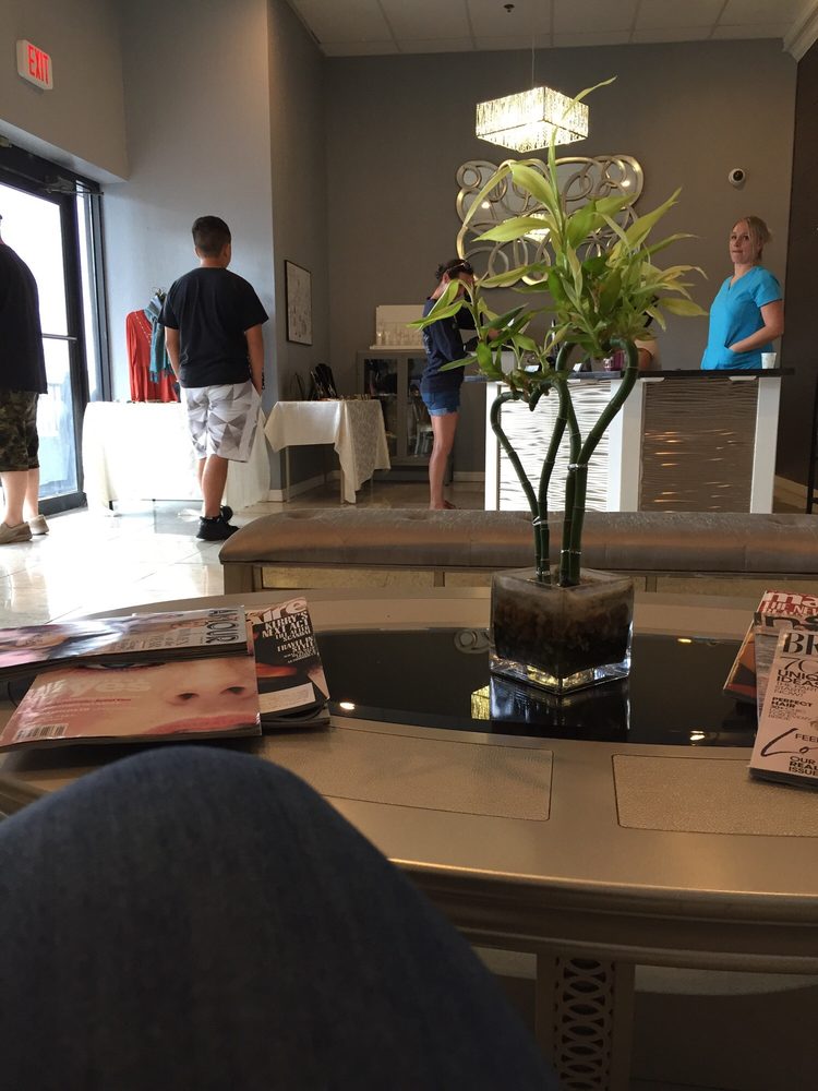 ESSENTIALS MASSAGE & FACIALS CARROLLWOOD 36 Photos & 43 Reviews