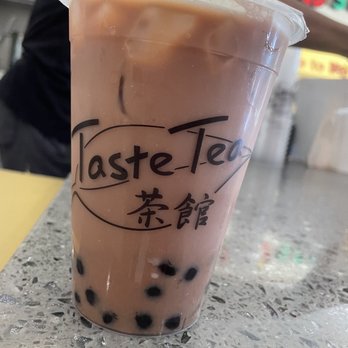 Taste Tea - Strawberry chocolate milk tea - Coffee & Tea Near Me - Aiea, Hawaii