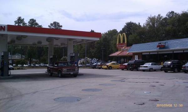 BELLS RD EXXON SERVICE STATION - Updated January 2026 - 4435 Commerce