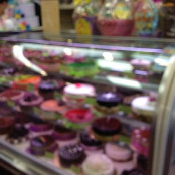 Dortoni Bakery - Bakeries Near Me - Levittown, New York Dortoni Bakery - Bakeries Near Me - Levittown, New York