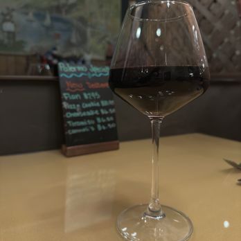 Palermo Pizzeria - Pinot noir - Pizza Near Me - Simi Valley, California