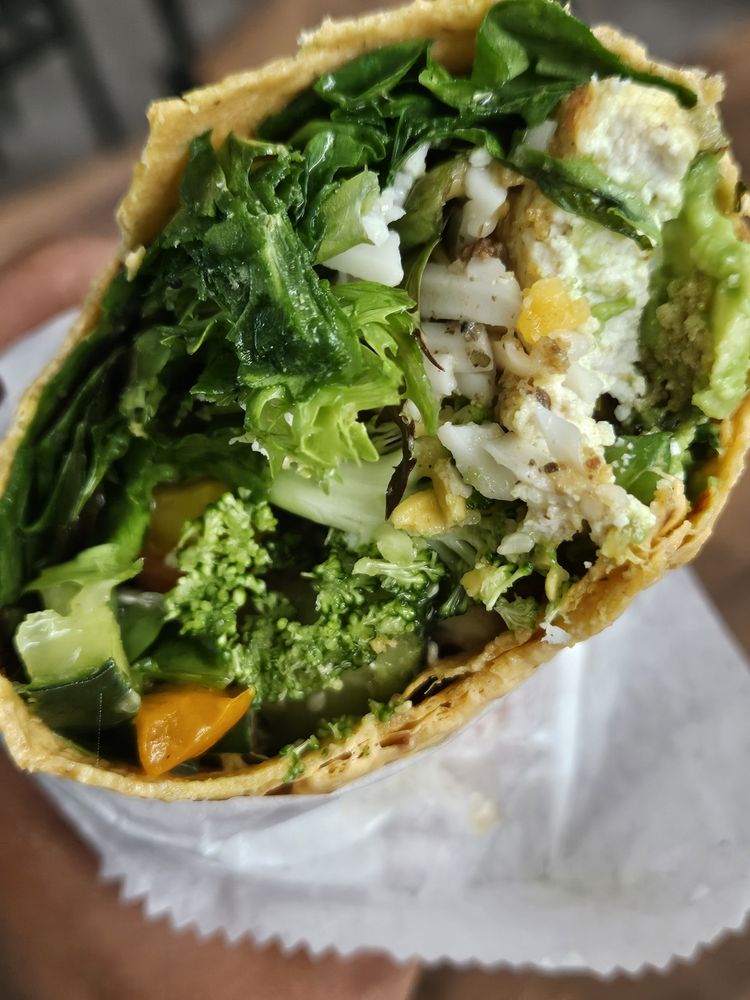 Vegan Mami Logo