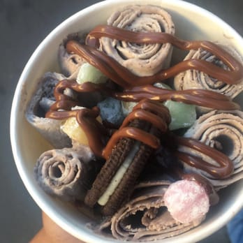 ICICLES - Flavor: Oreo Blast Toppings: Mochi, Oreo and Nutella drizzle - Ice Cream & Frozen Yogurt Near Me - San Jose, California