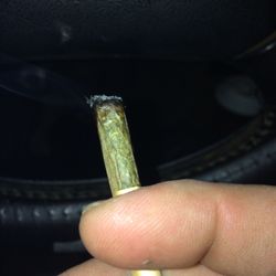 Marijuana Mart - This The shitty pre-Rolled
