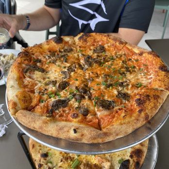 Pigzza - Big Mo on (top) and shrimpin' ain't easy (bottom) - Pizza Near Me - Orlando, Florida