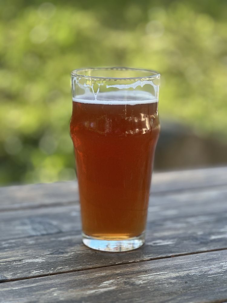 Island Hoppin Brewery Image
