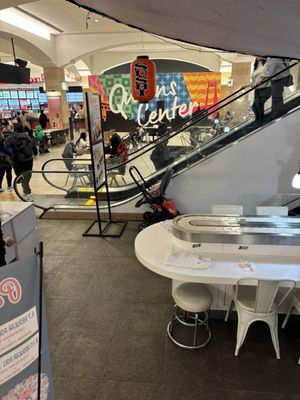 Queens Center by null