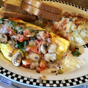 Black Bear Diner Vallejo - California omelette - American Near Me - Vallejo, California